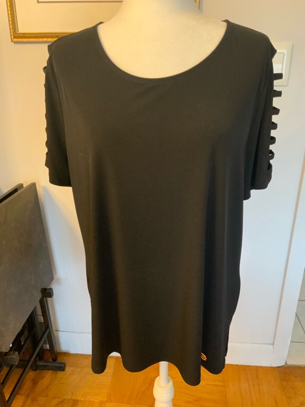 Michael Kors Black Scoop Neck Short Sleeve Top